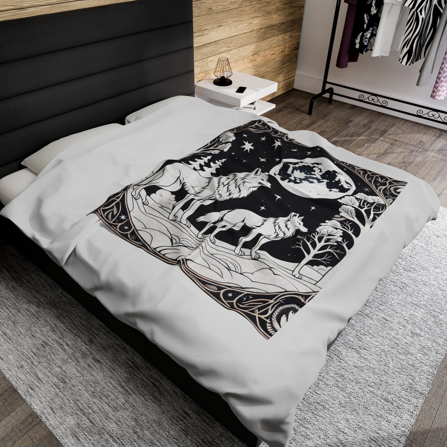 Moonlight wolf blk wht Velveteen Plush Blanket